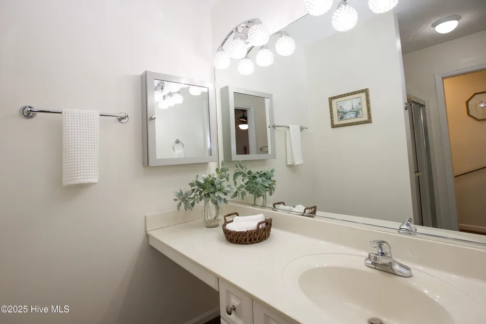 320 Hiscott Ln, Pinehurst, NC 28374