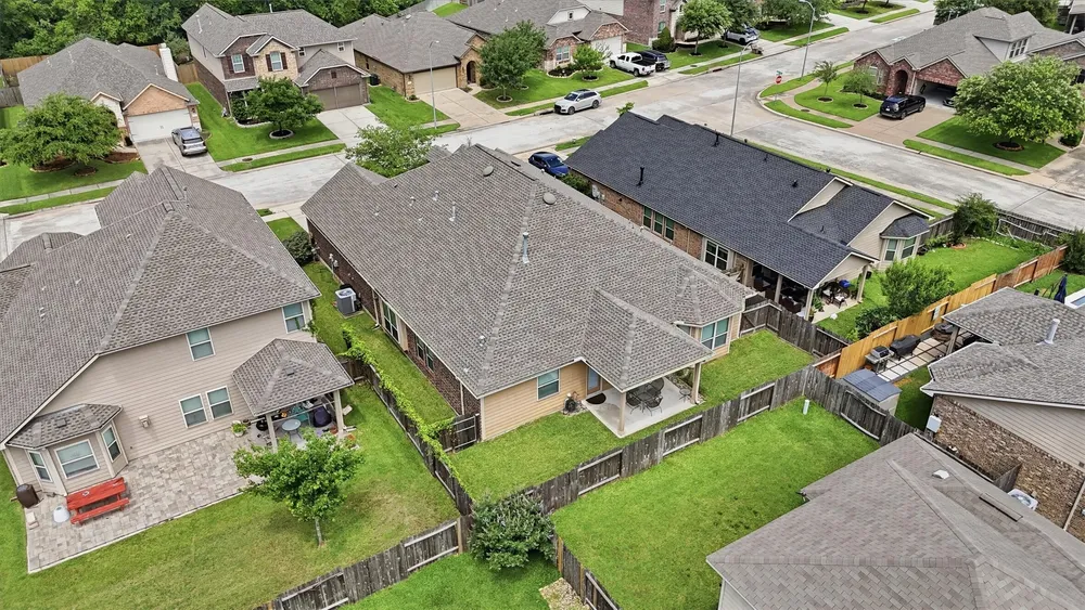 23722 Bernshausen Dr, Spring, TX 77389-2059