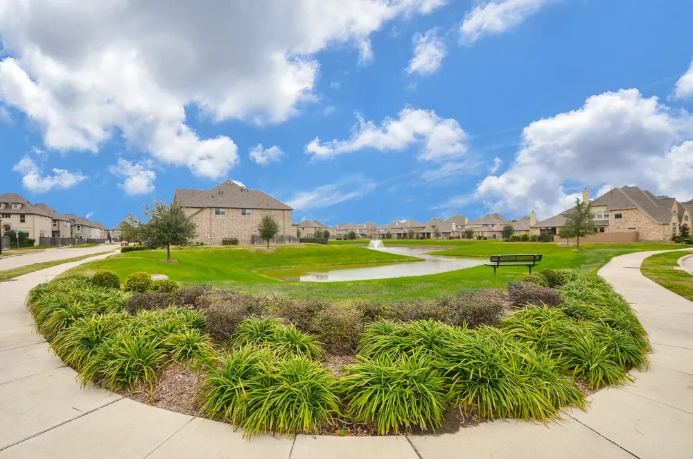 2105 Westbourne Park Dr, Houston, TX 77077