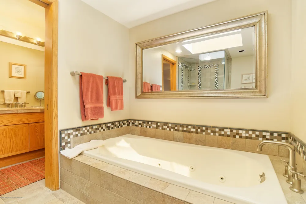 800 Ridge Rd, Snowmass Village, CO 81615