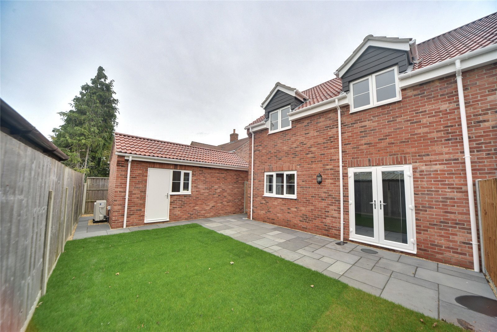 Skye Gardens, Feltwell, Thetford, Norfolk, IP26 Image 10