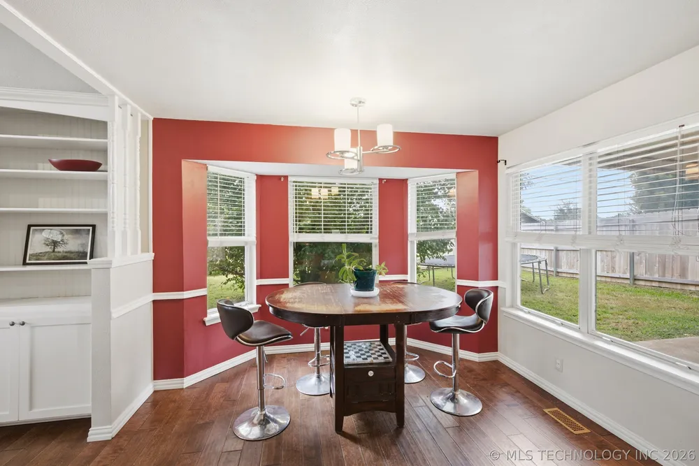 9107 S 85th East Ave, Tulsa, OK 74133