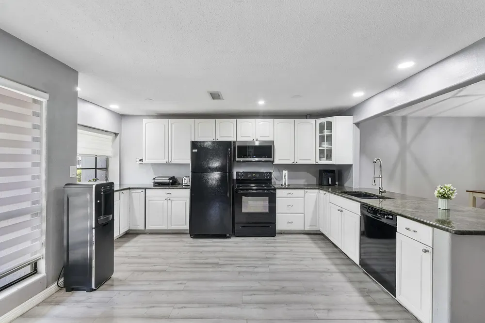 4149 Palm Forest Dr S, Delray Beach, FL 33445