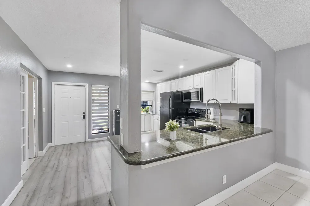 4149 Palm Forest Dr S, Delray Beach, FL 33445