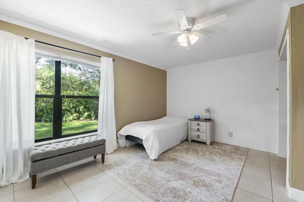 4149 Palm Forest Dr S, Delray Beach, FL 33445