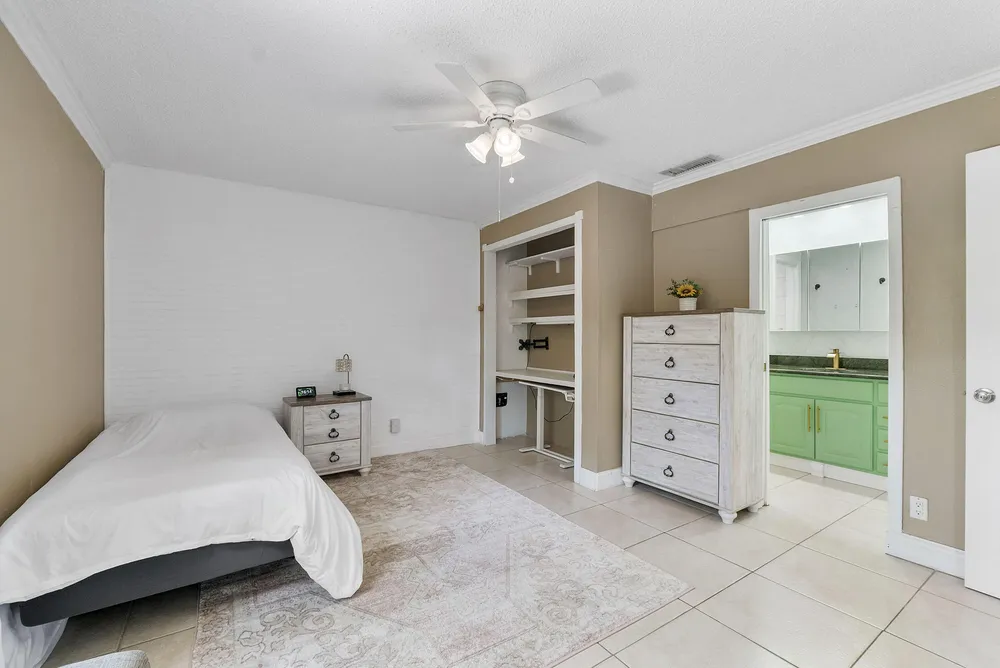 4149 Palm Forest Dr S, Delray Beach, FL 33445