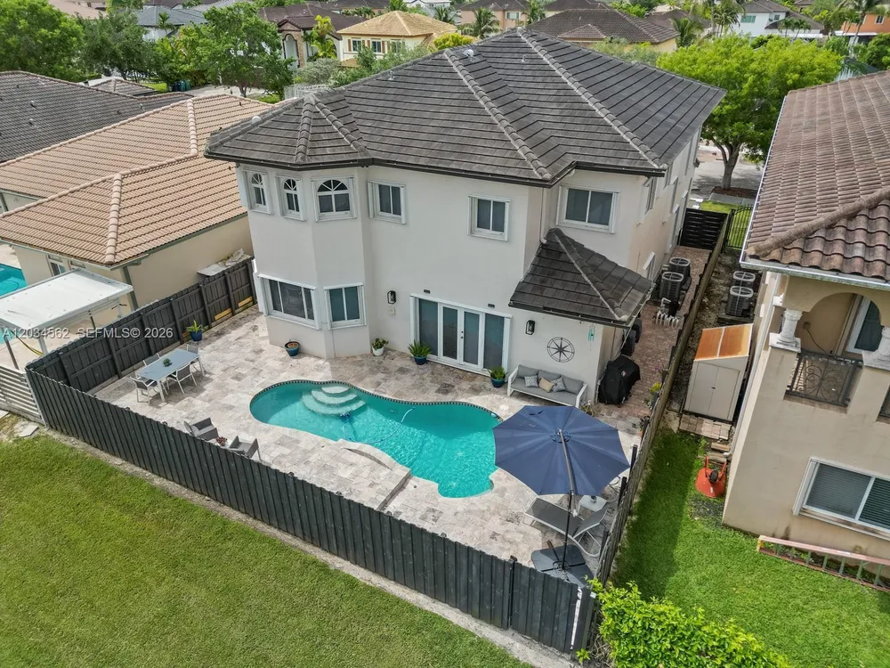 15651 SW 14th St, Miami, FL 33194
