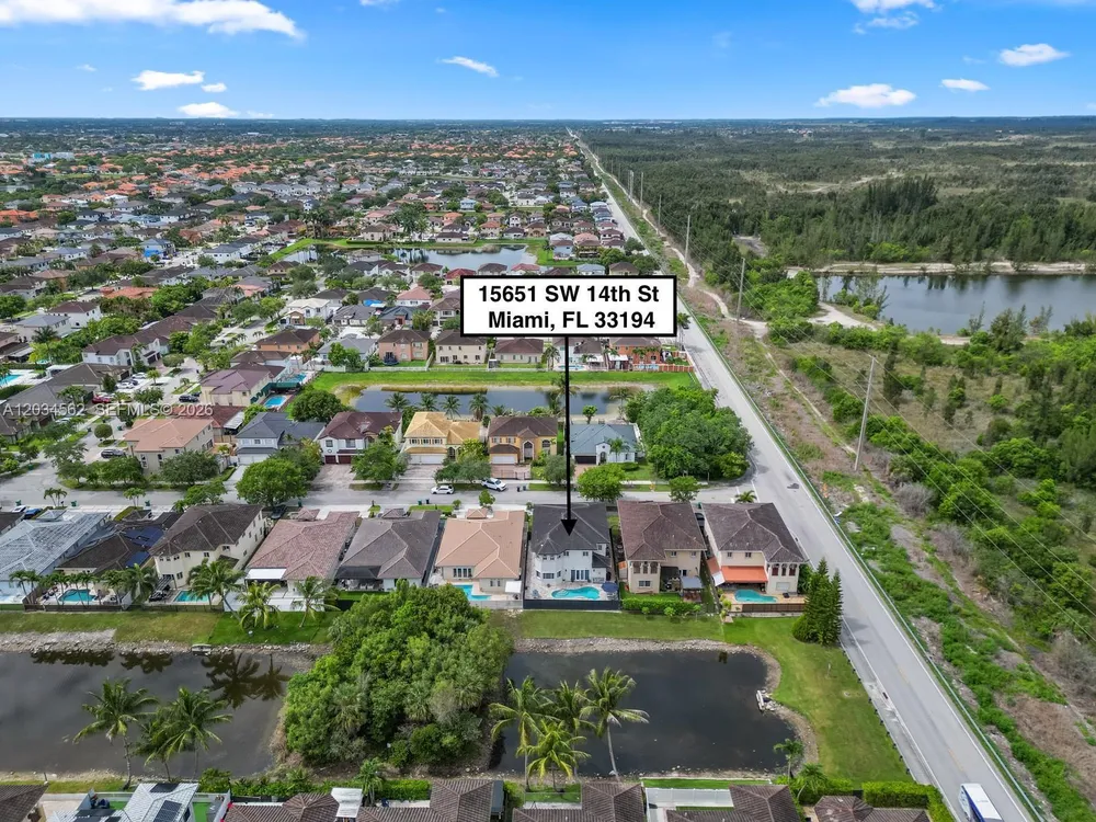 15651 SW 14th St, Miami, FL 33194