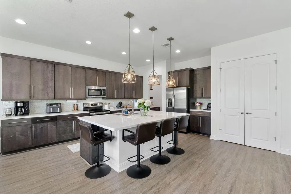 9013 NW 39th St, Coral Springs, FL 33065