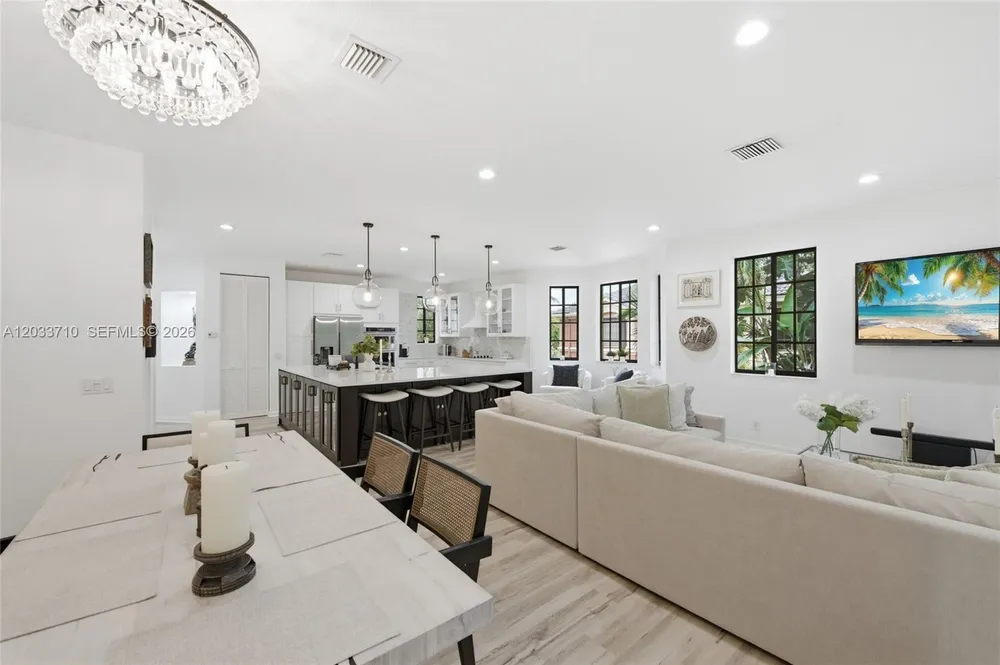 2794 Kinsington Cir, Weston, FL 33332