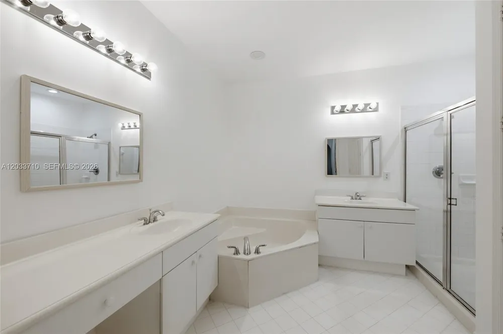 2794 Kinsington Cir, Weston, FL 33332