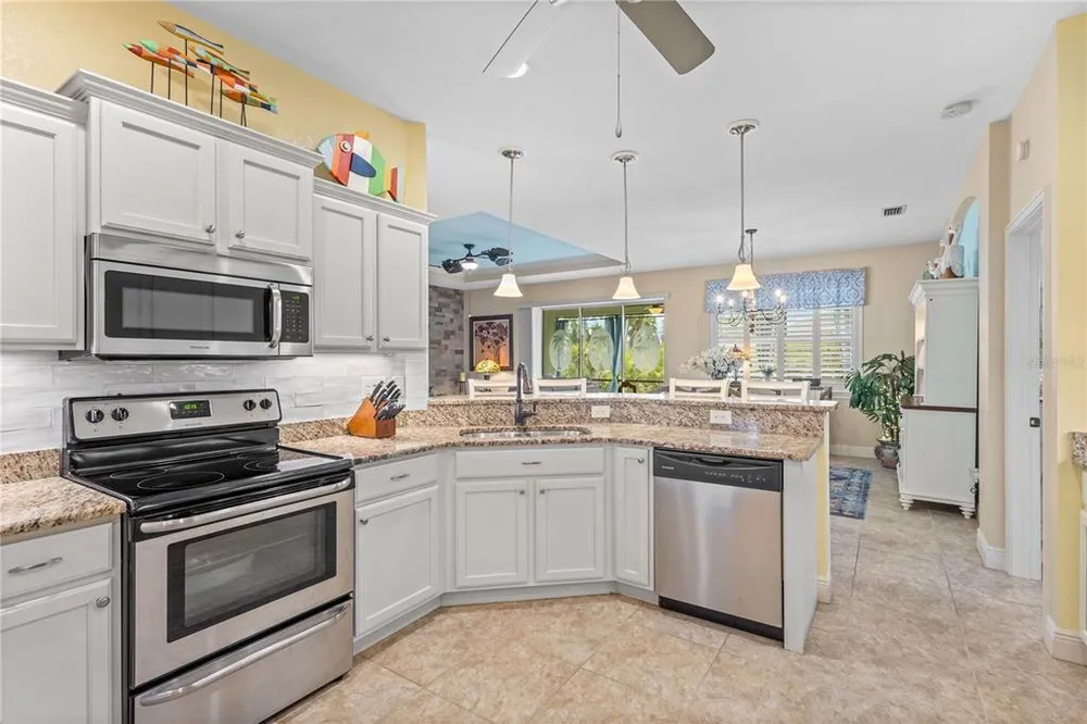 117 Beau Rivage Dr, Rotonda, FL 33947
