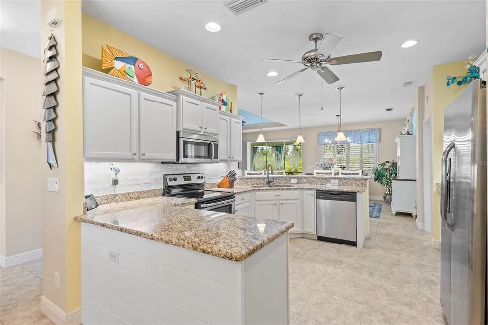 117 Beau Rivage Dr, Rotonda, FL 33947