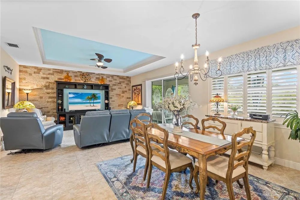 117 Beau Rivage Dr, Rotonda, FL 33947