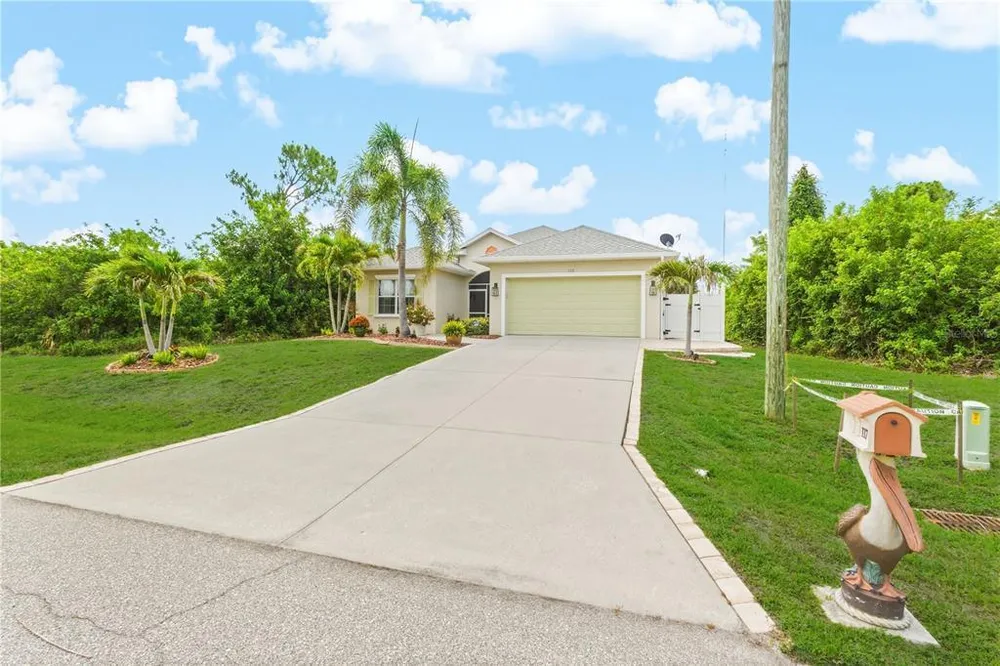 117 Beau Rivage Dr, Rotonda, FL 33947