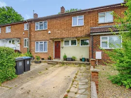 Barnacres Road, HEMEL HEMPSTEAD photo