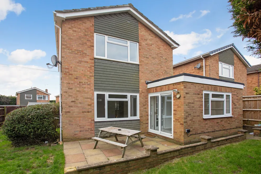 St. Margarets Grove, Great Kingshill, HP15 photo 2