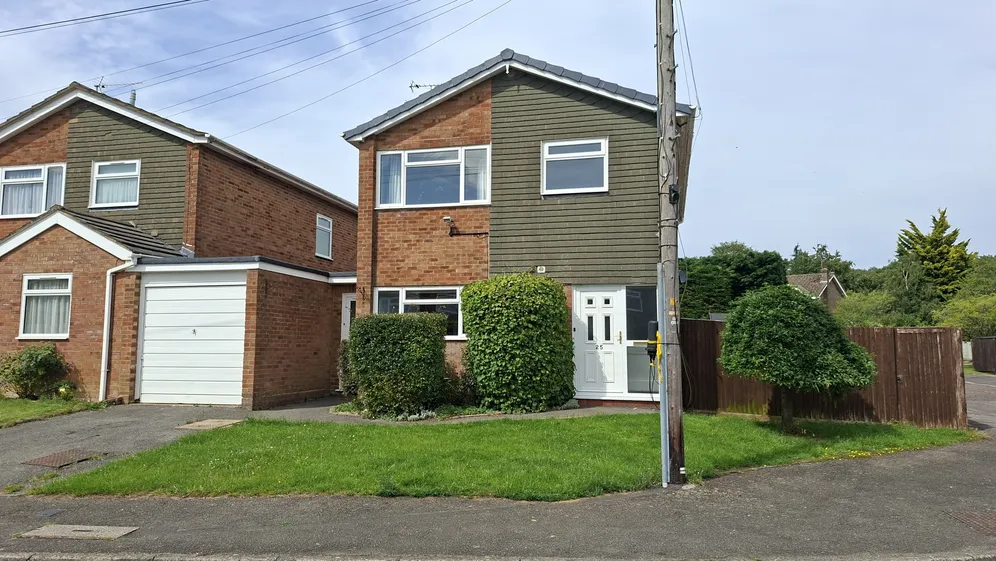 St. Margarets Grove, Great Kingshill, HP15 photo 10