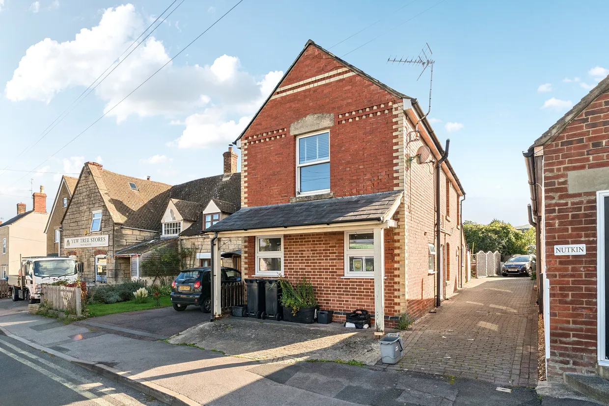 High Street, Kings Stanley, GL10 photo 1