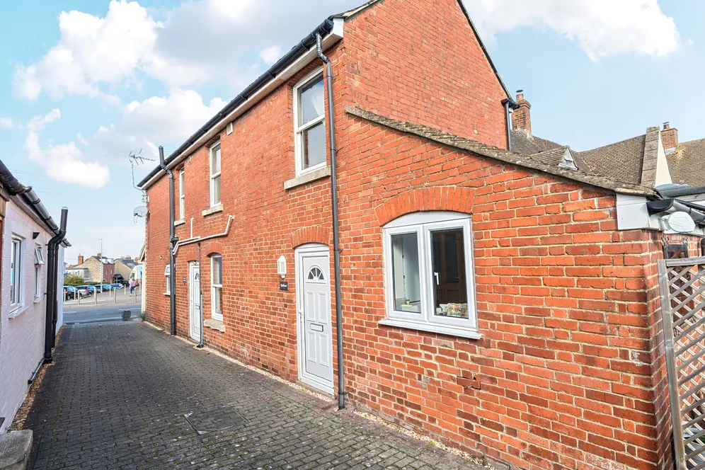 High Street, Kings Stanley, GL10 photo 10