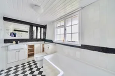 Easteds Lane, Southwater, RH13 photo 6