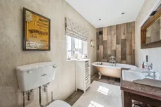 Sandtoft Road, Thorne, Doncaster