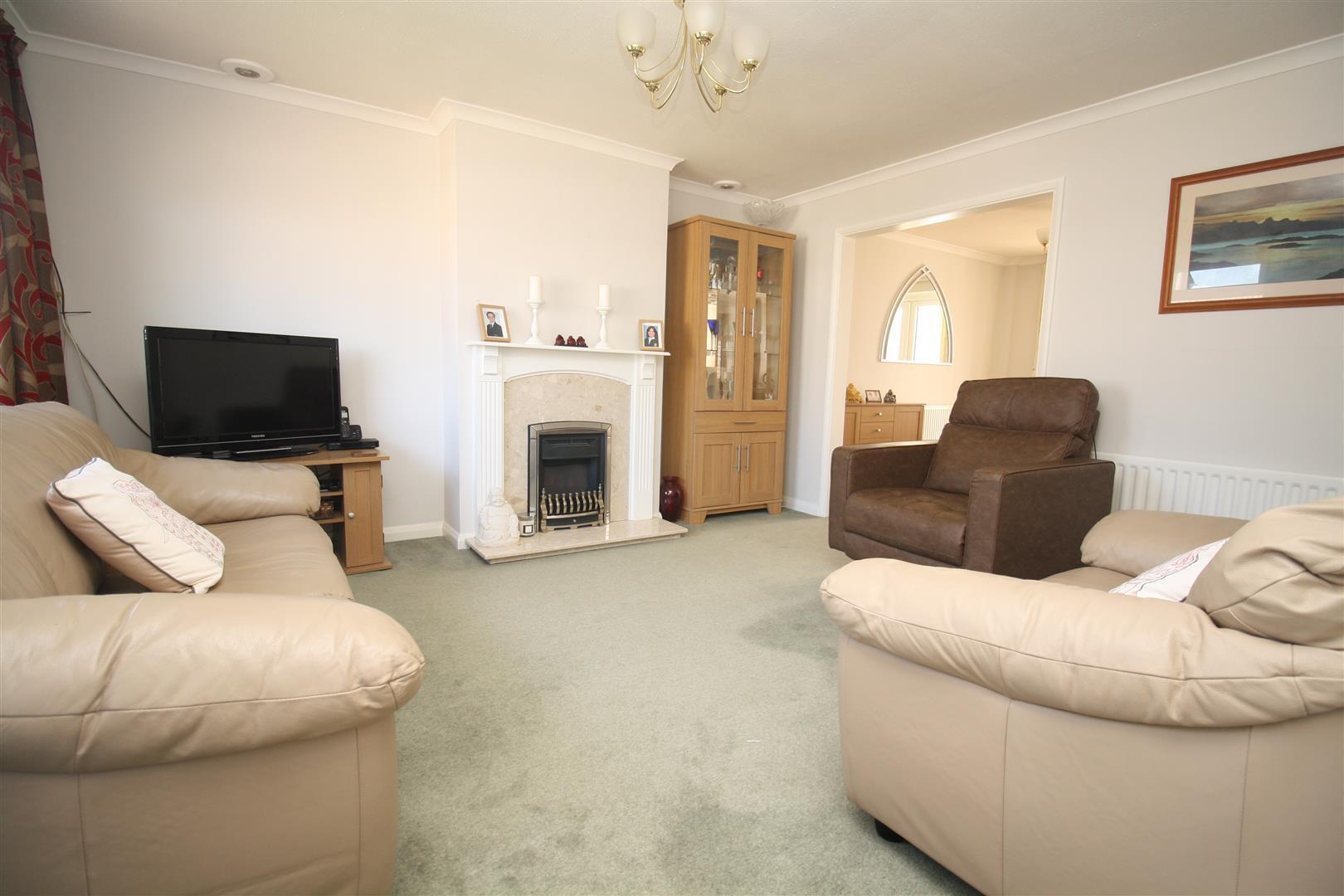 Magenta Close, Bletchley, Milton Keynes Image 2