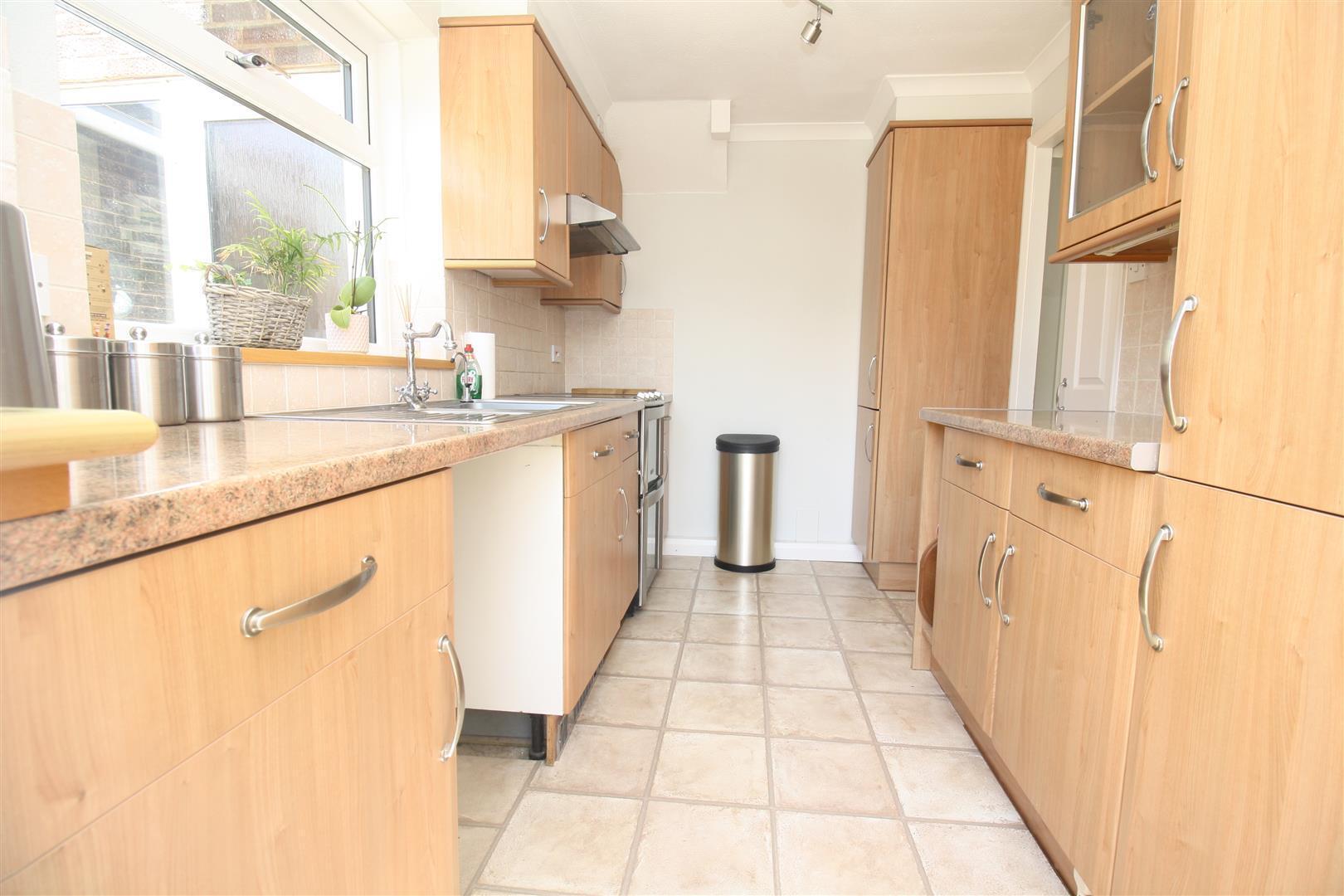 Magenta Close, Bletchley, Milton Keynes Image 8