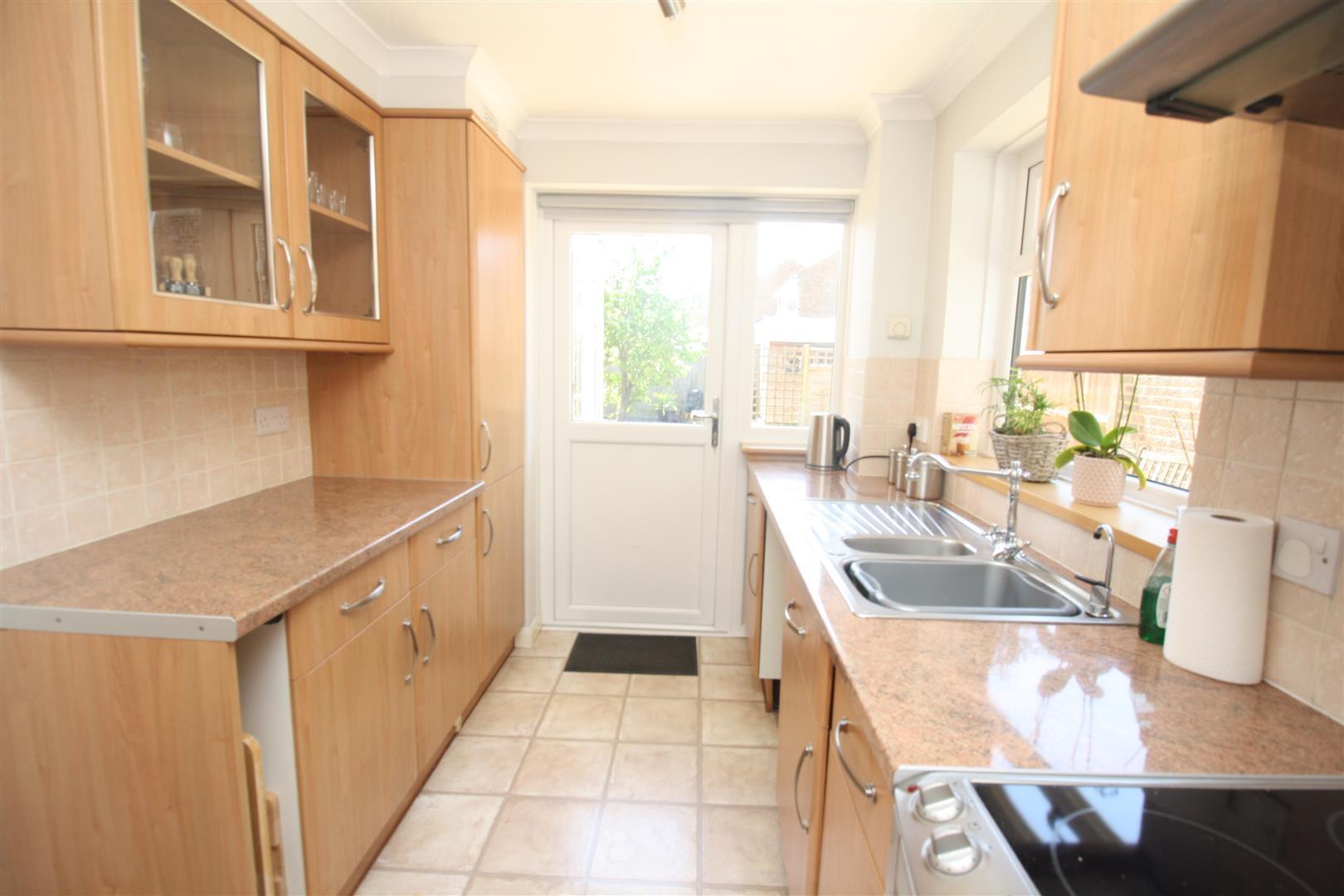 Magenta Close, Bletchley, Milton Keynes Image 9