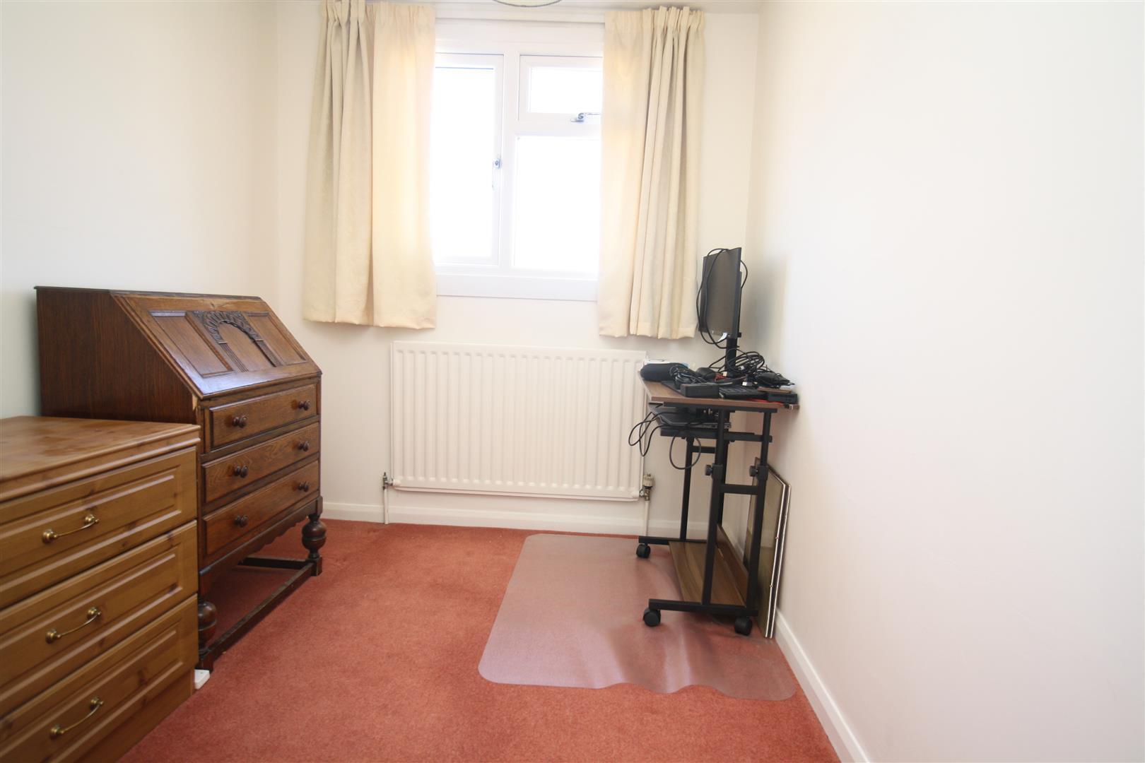 Magenta Close, Bletchley, Milton Keynes Image 14