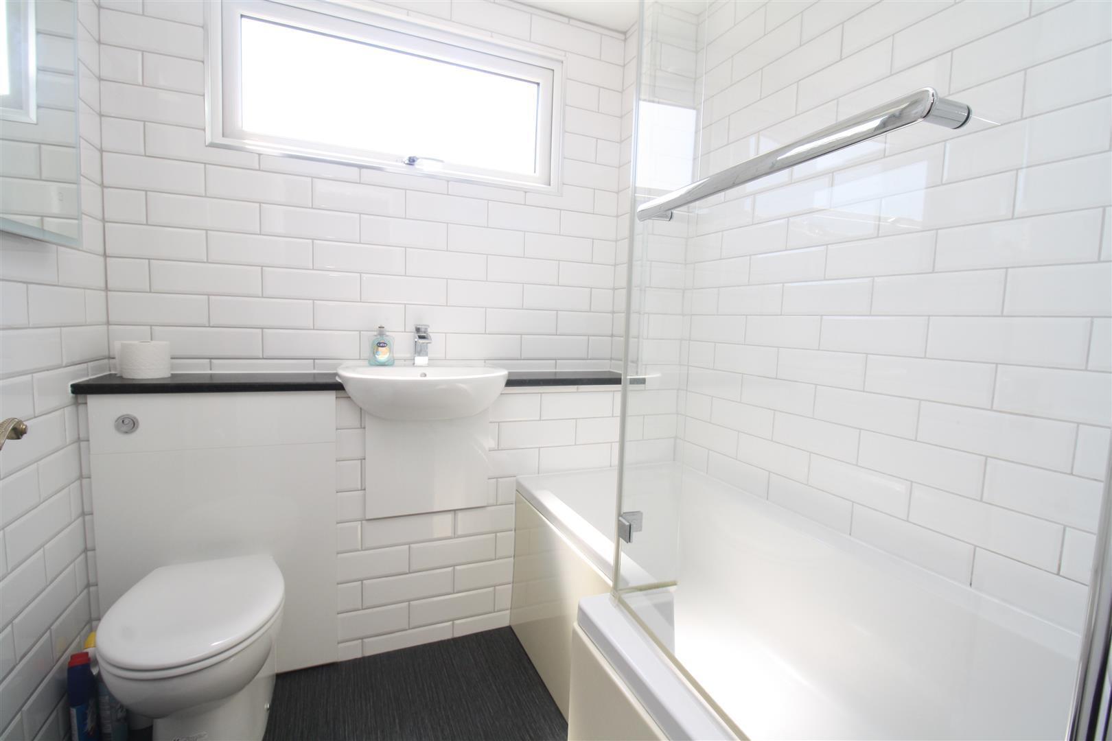 Magenta Close, Bletchley, Milton Keynes Image 15