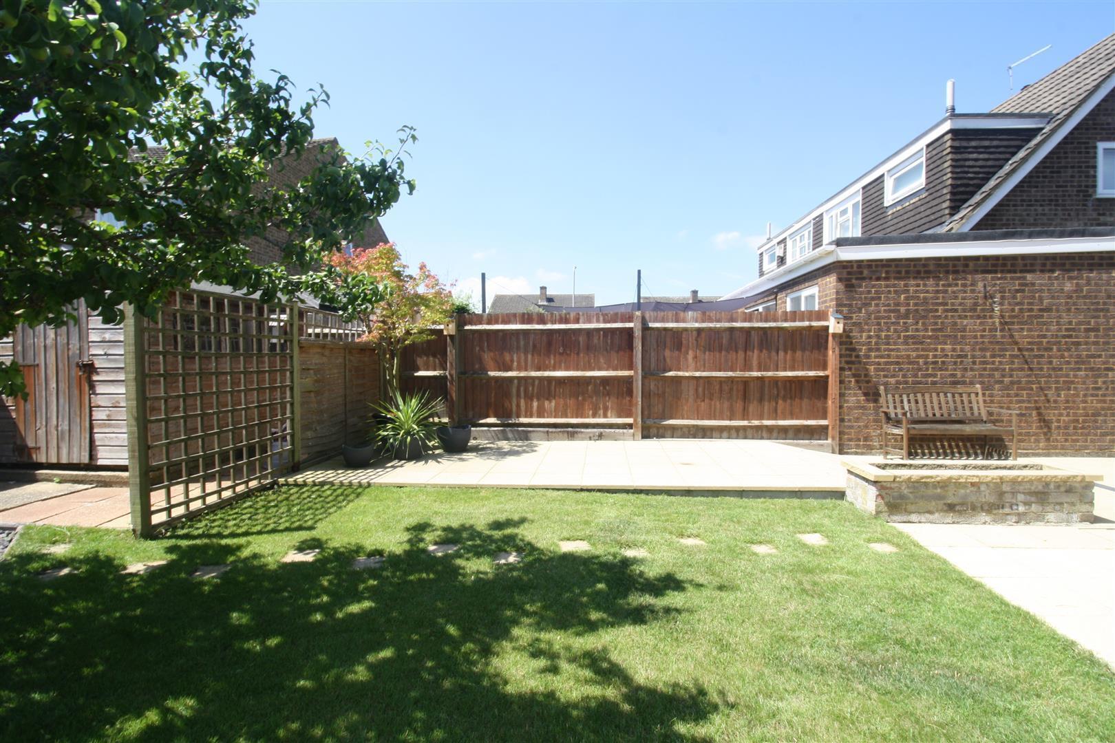Magenta Close, Bletchley, Milton Keynes Image 18
