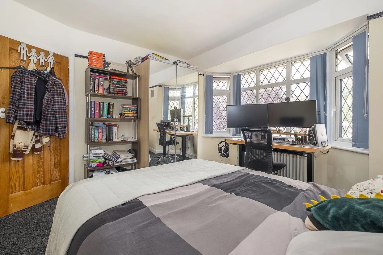 Robin Hood Way, London, SW15 photo 7
