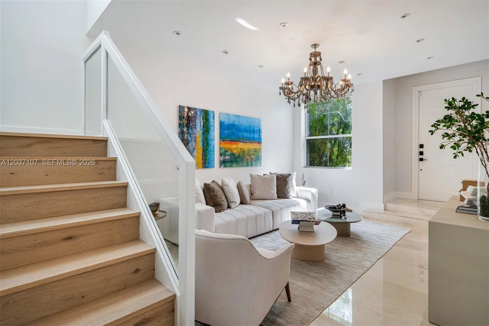 21156 NE 33rd Ave, Aventura, FL 33180