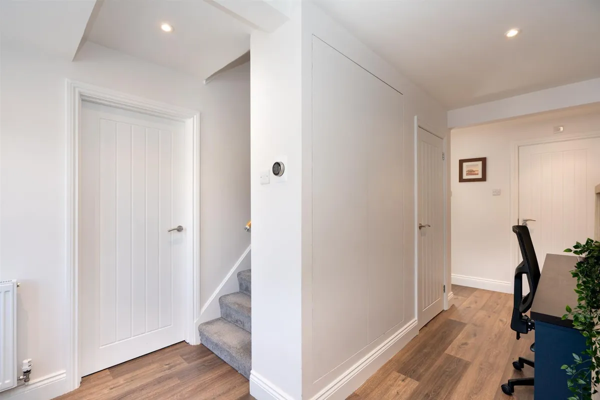 Howards Drive, Gadebridge, Hemel Hempstead, Hertfordshire, HP1 3NW