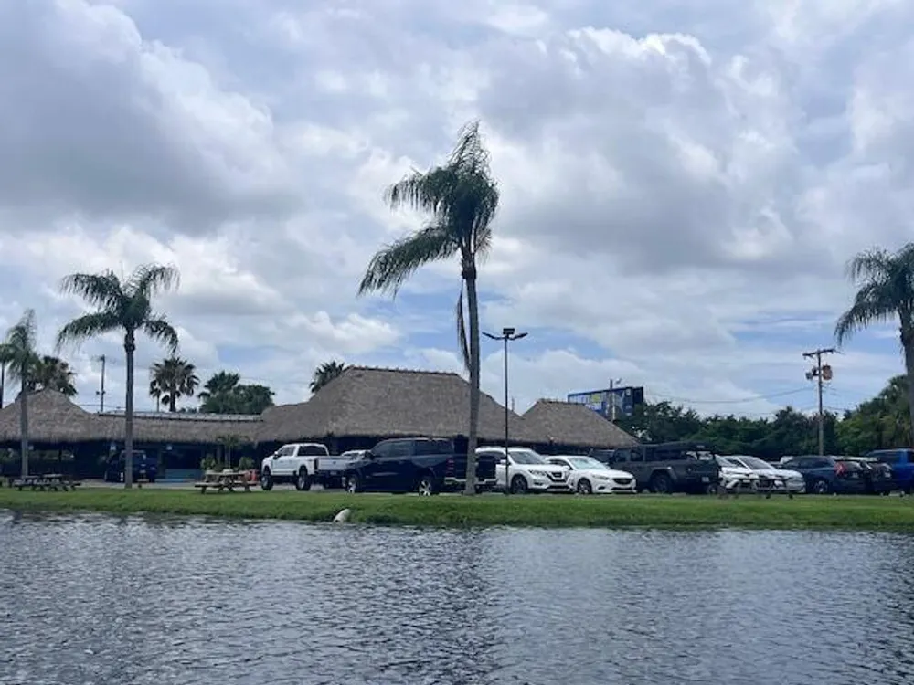 6647 Paul Mar Dr, Lantana, FL 33462