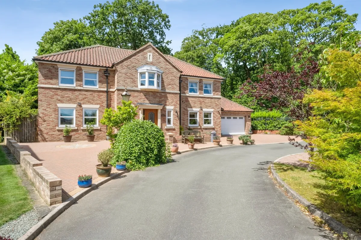 Racecourse Close, Swinton, Mexborough