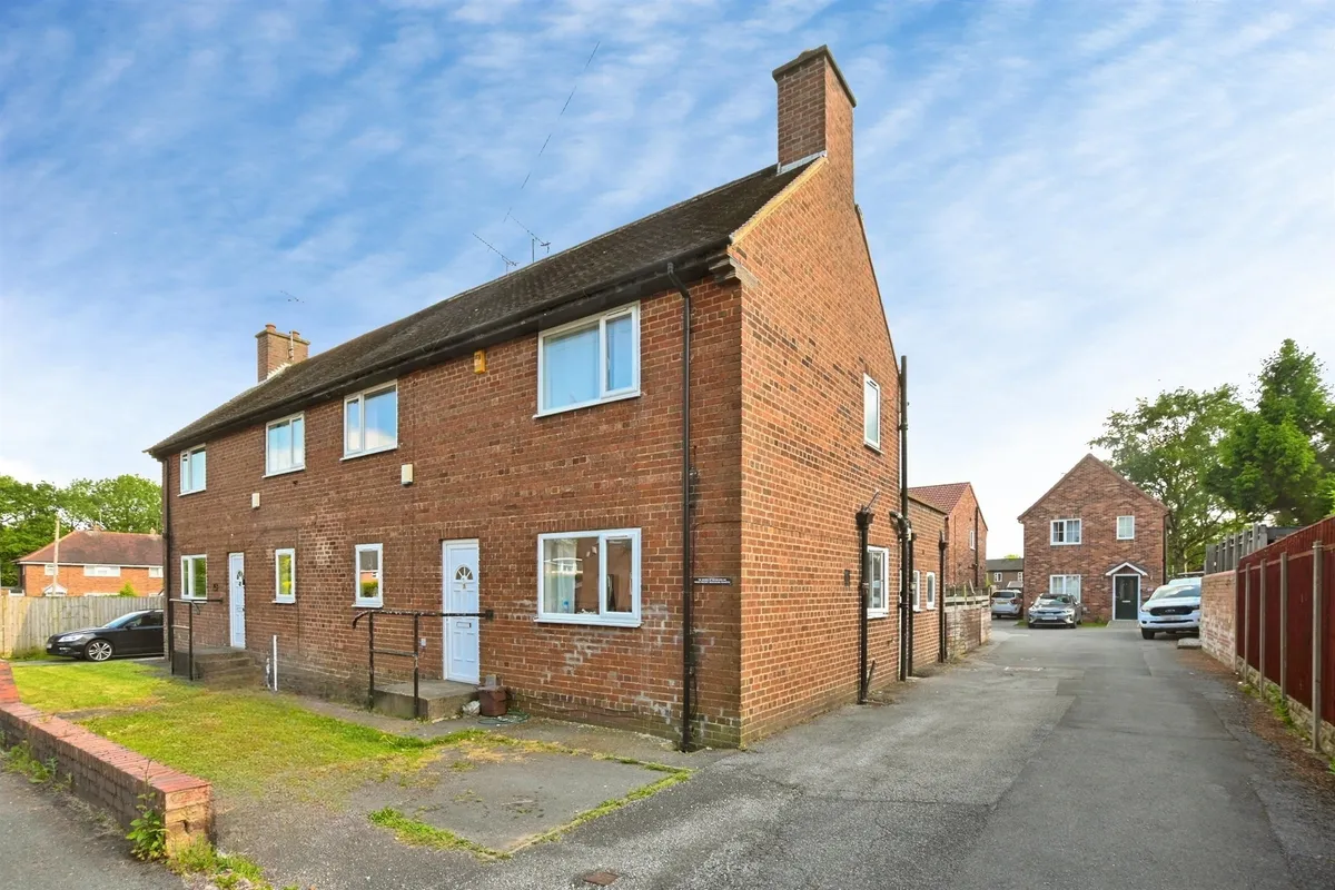 Woodside Place, Clay Cross, Chesterfield