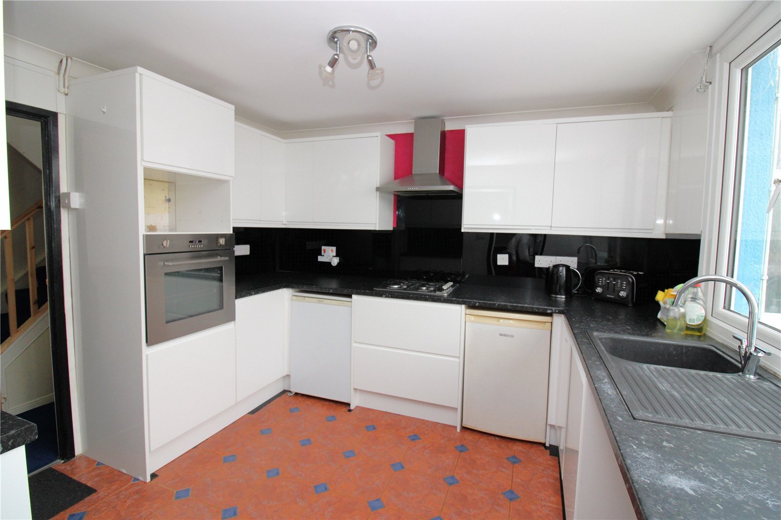 Southwick Court, Fareham, Hampshire, PO14 Image 4