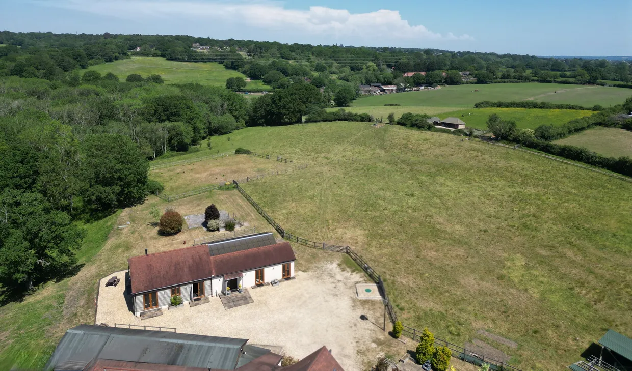 Old Park Lane, Farnham, GU9 photo 1