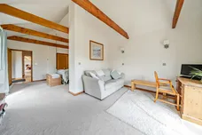 Old Park Lane, Farnham, GU9 photo 9