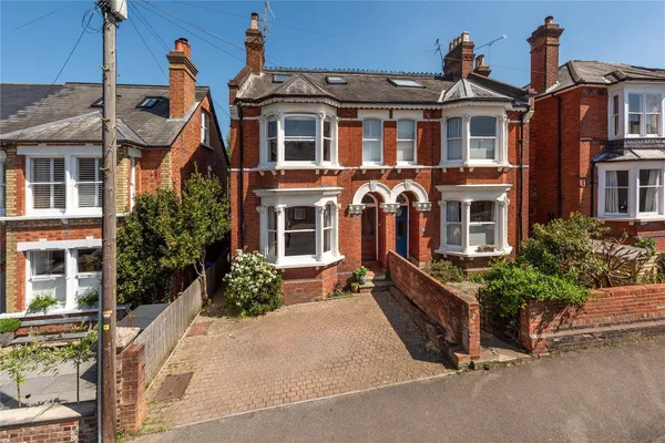 Wathen Road, Dorking, RH4 photo 1