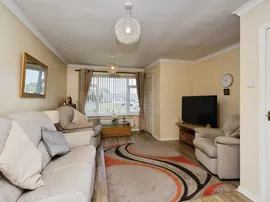 Hawksbridge Close, Eastbourne thumb 3
