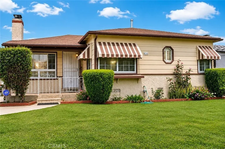 8725 S Gramercy Pl, South Los Angeles, CA 90047