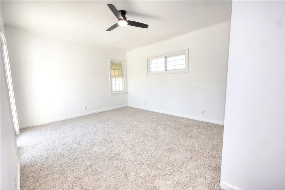 8725 S Gramercy Pl, South Los Angeles, CA 90047