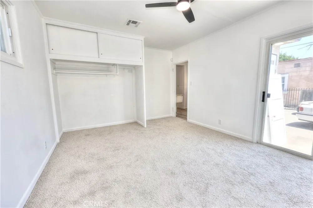 8725 S Gramercy Pl, South Los Angeles, CA 90047