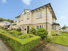 Garden Court, Killinghall, Harrogate thumb 2