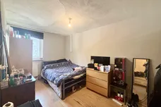 Dowdeswell Close, London