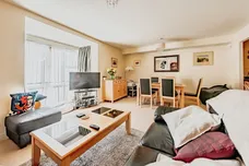 Stone Court, Crawley