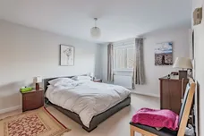 Stone Court, Crawley